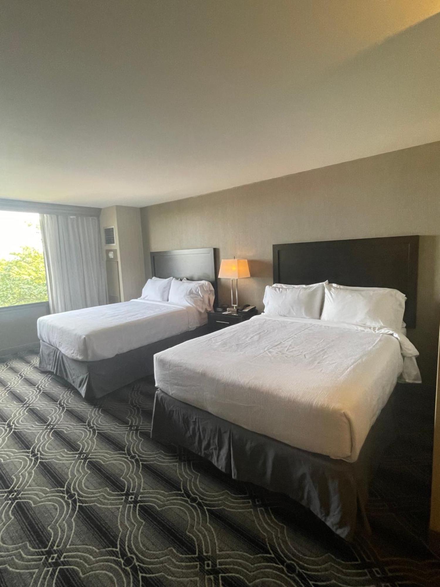 Grand Resort Hotel - Mt Laurel - Philadelphia Маунт-Лорел Экстерьер фото