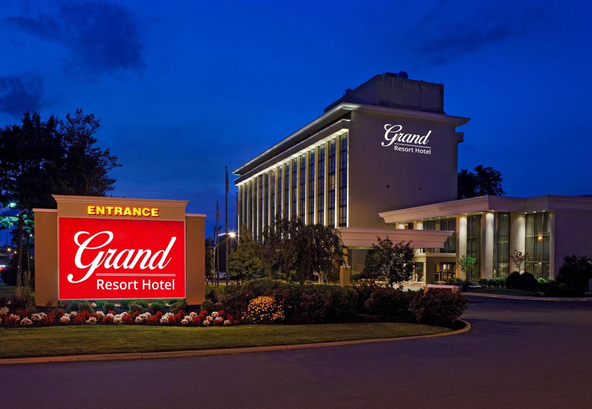Grand Resort Hotel - Mt Laurel - Philadelphia Маунт-Лорел Экстерьер фото